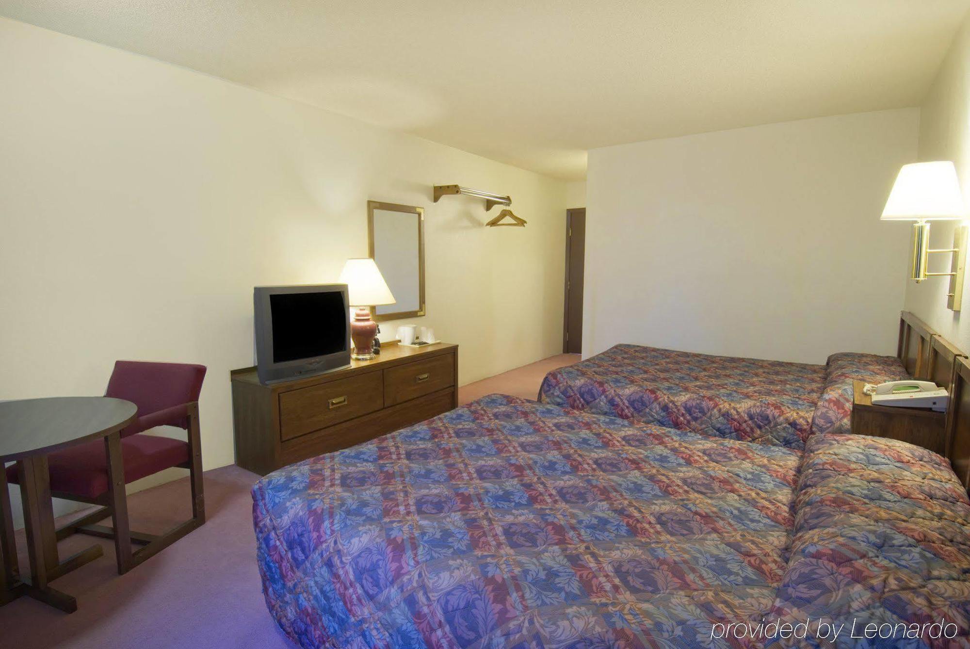 Americas Best Value Inn Laramie Room photo